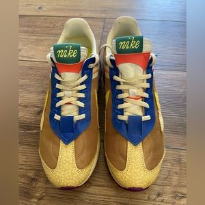 Wmns Nike Pre-Game DO6716-700. Hardly worn, maybe 5 times. No box